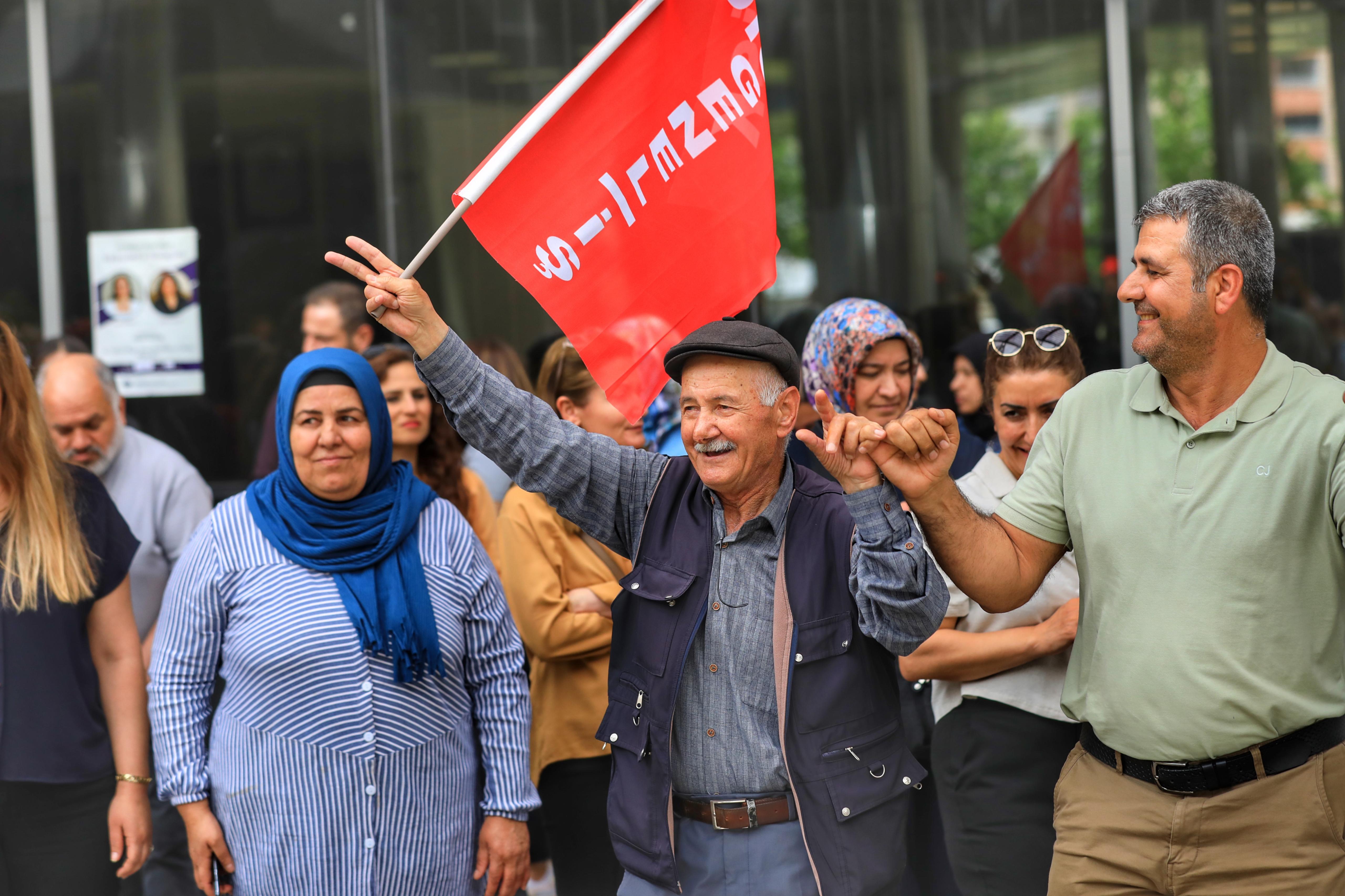 Kayapınar’da 8 Yıl sonra coşkulu 1 Mayıs kutlaması