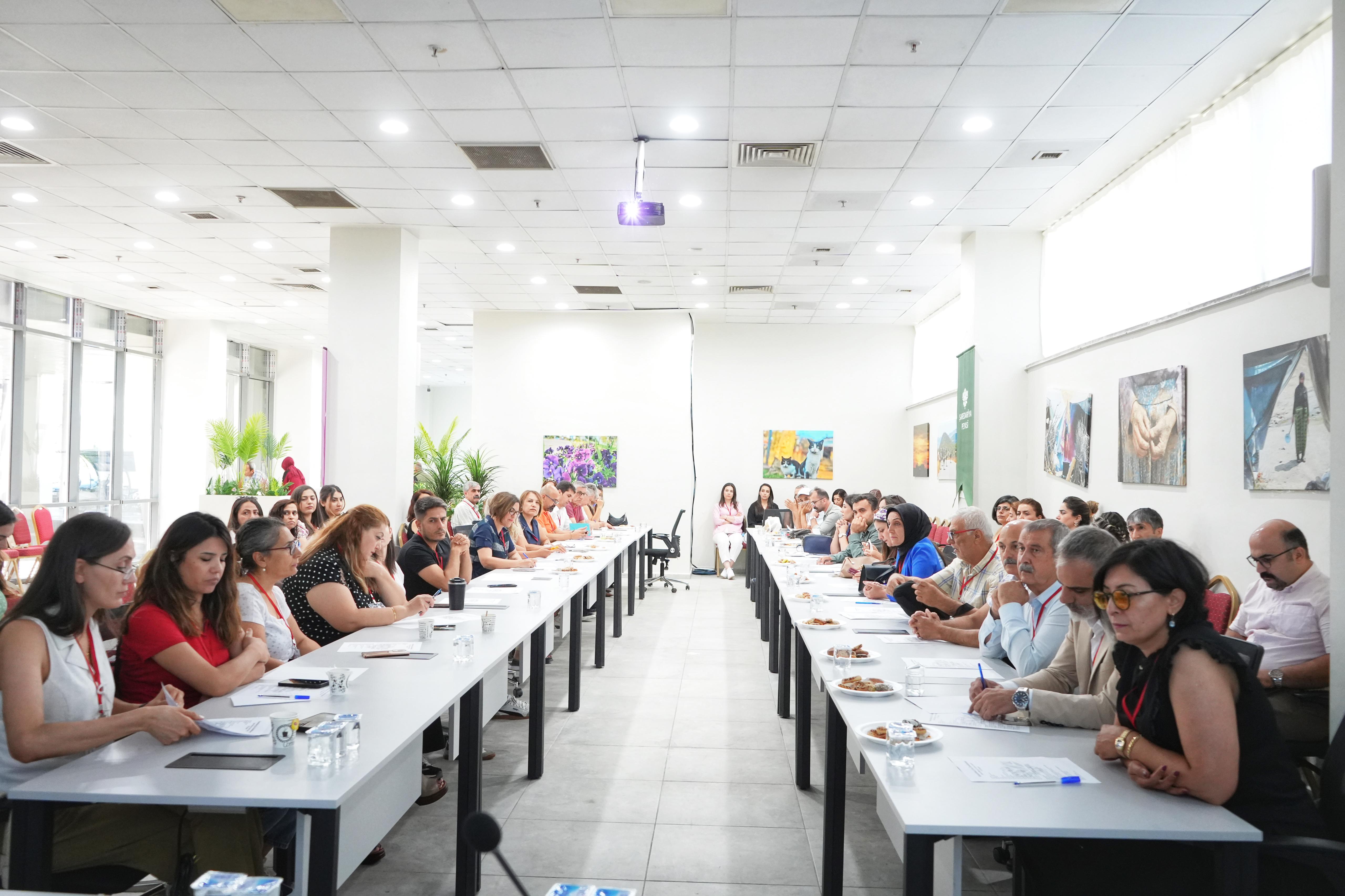 Kayapınar'da “Çok Dilli Kreşler Çalıştayı” Başladı