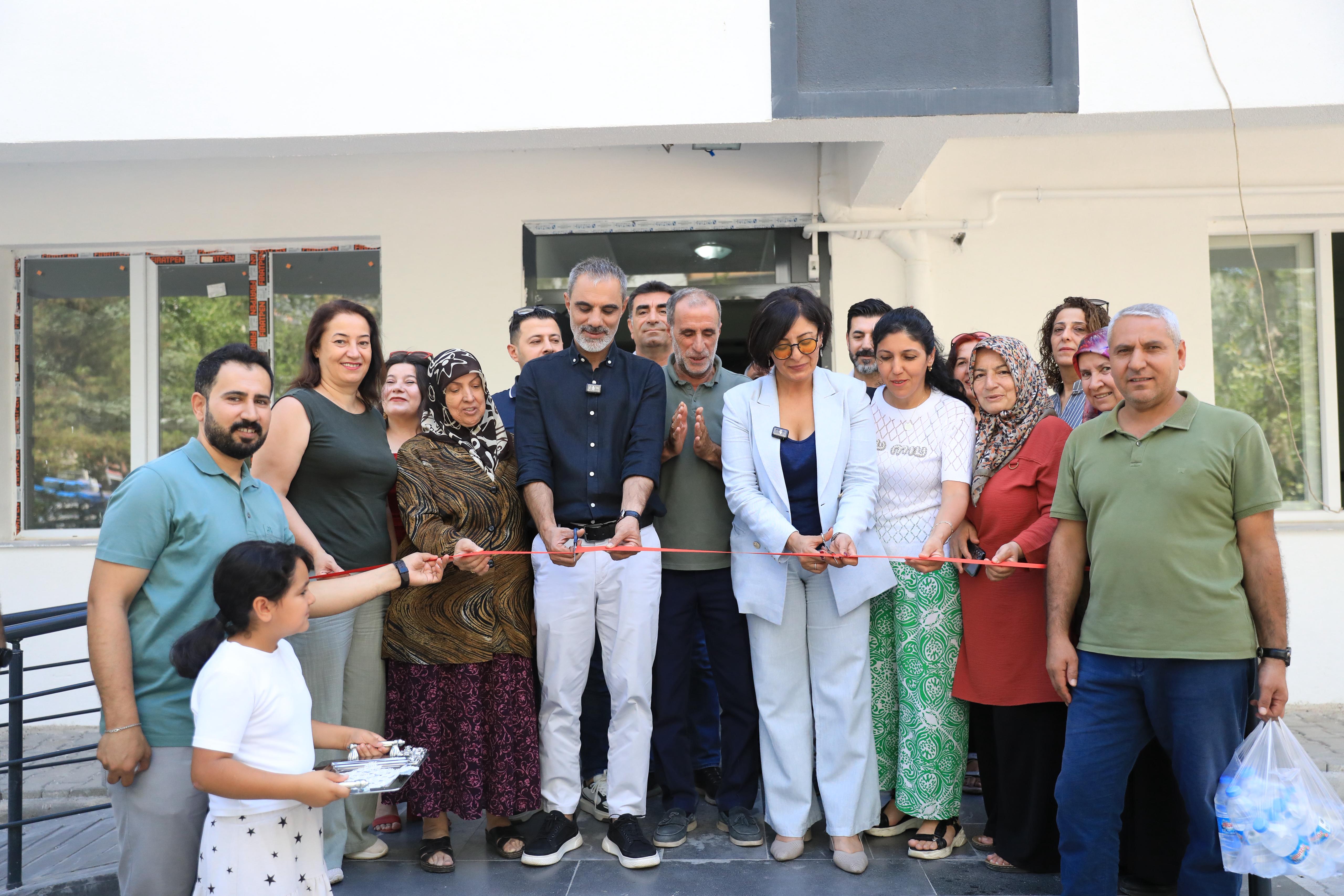 Kayapınar Belediyesi Depremzede Hak Sahipleriyle Buluştu