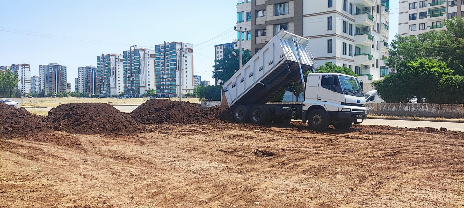  Kayapınar Belediyesi’nden yeni yeşil alan çalışması 