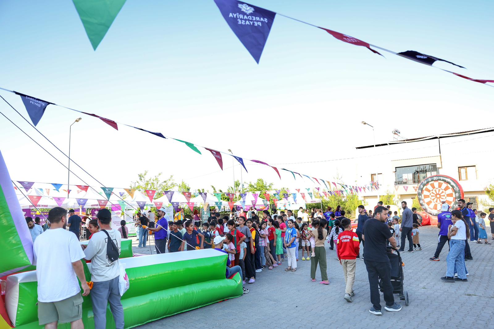 Köyde şenlik var 