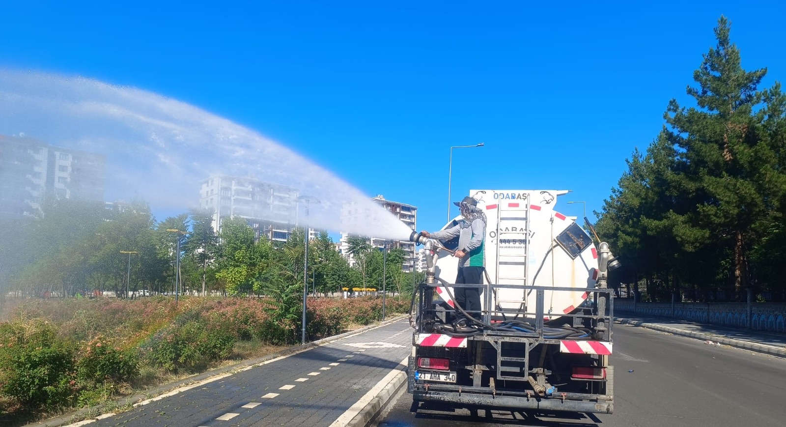 Seyyar sulama ekibinin yaz mesaisi başladı  