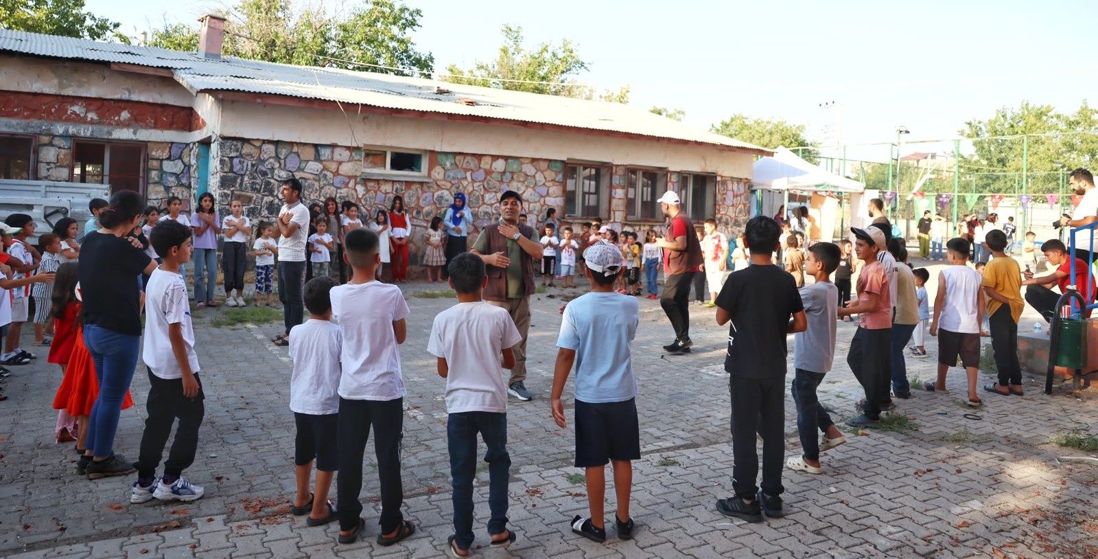 Köyde panayır gibi etkinlik 