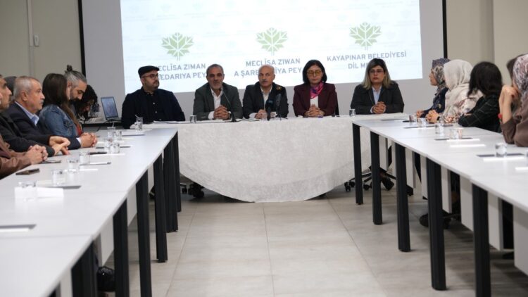 Kayapınar Belediyesi 'Dil Meclisi'ni kurdu